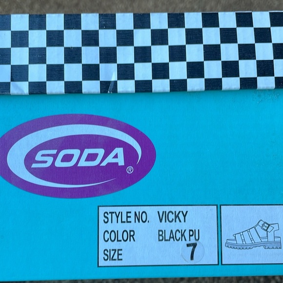 Like New: Soda Sandals - Black Size 7 Style: Vicky - Picture 6 of 6